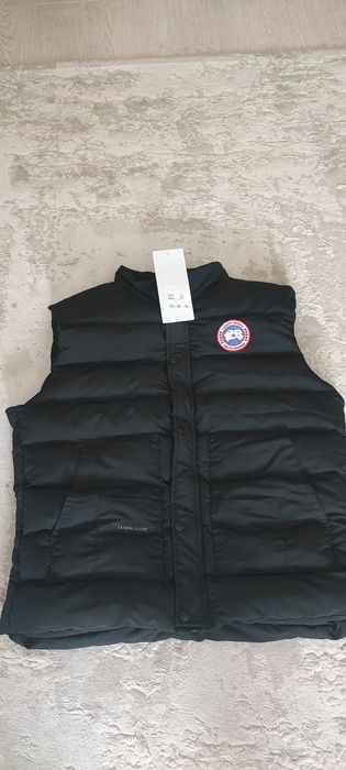 Vesta Canada Goose