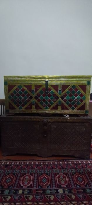 Sandiq sotiladi yaxshi holatda