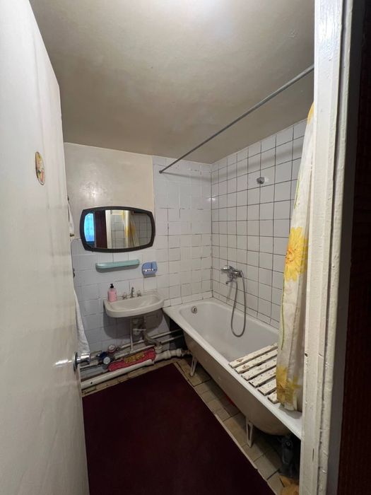 Дружба Народовда  3 хонали кв сотилади