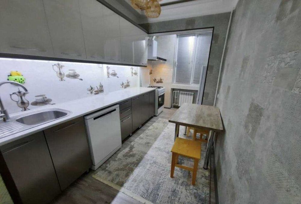 Сдаётся квартира ор-р Дархан 3/4/9 на Мирзо-Улугбекский