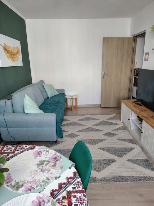 vand apartament 3 camere cofort 2 zona micro 14