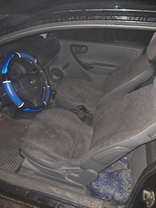 Vand opel corsa radiata