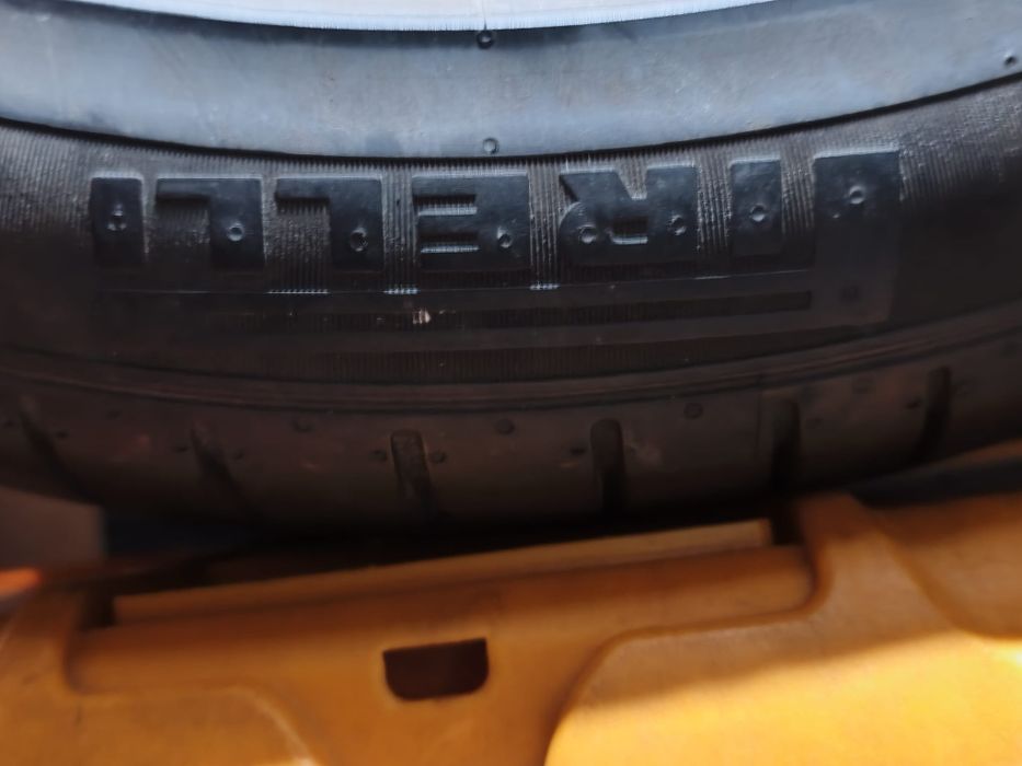 Anvelope Pirelli