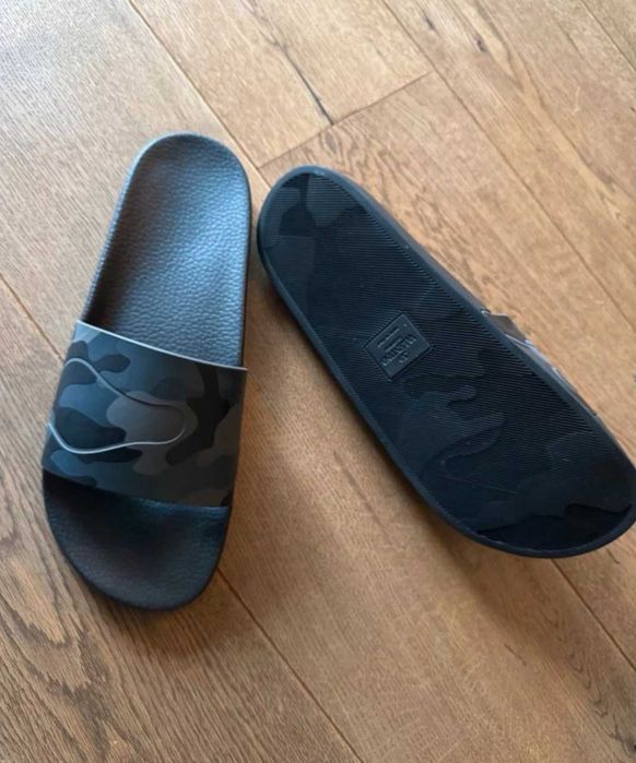 Valentino Garavani джапанки 46 100% оригинални