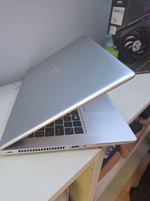 HP ProBook 640 G4  256GB SSD /8 GB