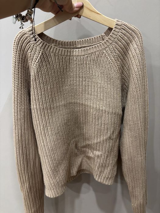 Чисто нов пуловер