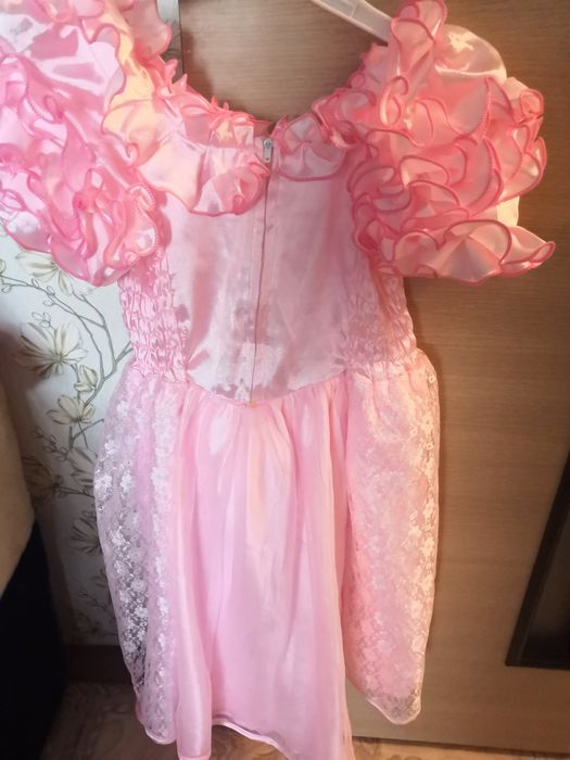 Платье на девочку 5-6-7 лет