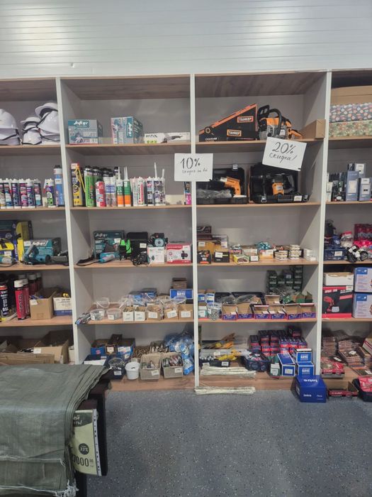 Товарные шкафы и стеллажы