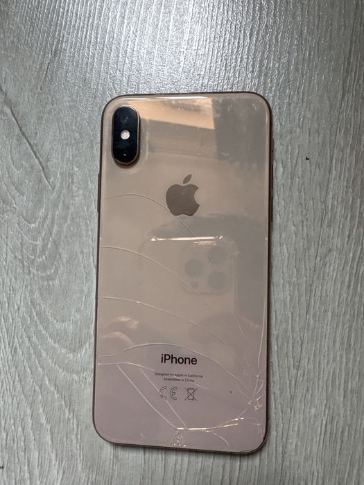 Айфон хс  64г золотистый