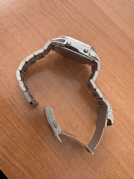 Продам часы SKMEI