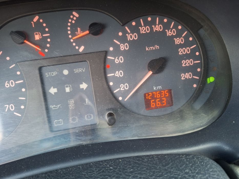RENAULT Clio 2004 — imagine 5