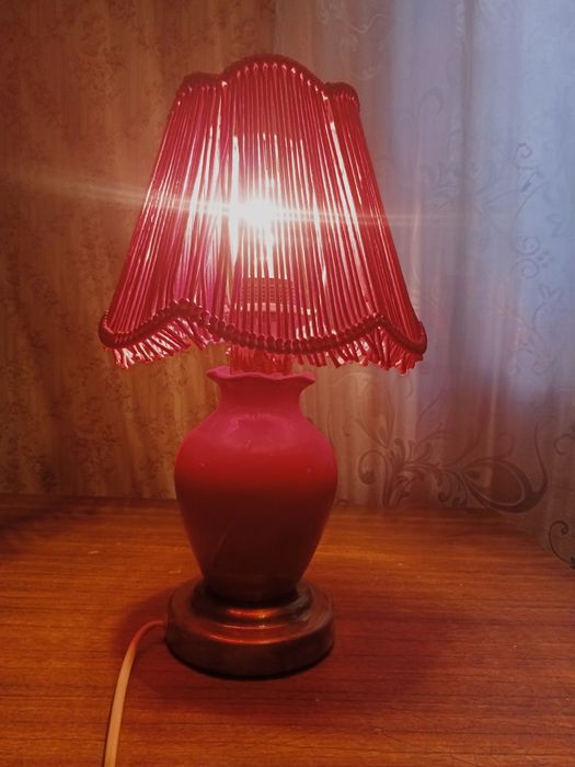 Советская настольная лампа.