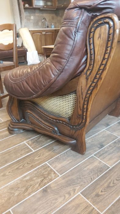 Двойка кресла  и тройка разтегателен диван естествена кожа