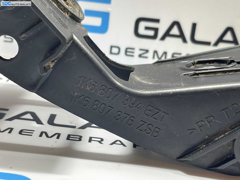 Suport Ghidaj Dreapta pentru Bara Spoiler Spate Volkswagen Golf 5 Hatchback 2004 - 2008 Cod 1K6807394 1K6807376 [V0193]