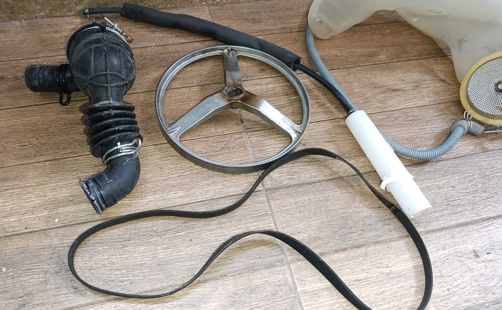 Части за пералня Ariston AMD 129