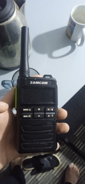 SAMCOM ratsiya sotiladi.
Holati yaxshi, ishlaydi.
Ovoz tiniq, batareya