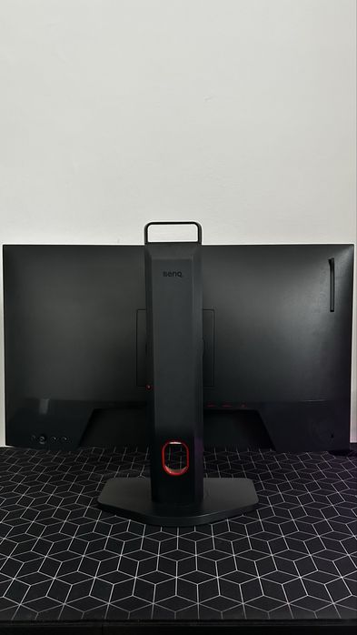 Vand monitor de gaming