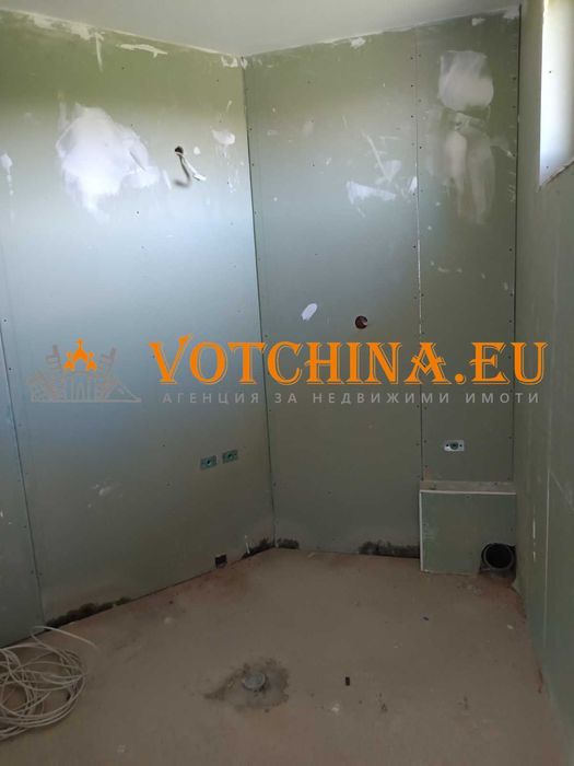 Продава се Къща в с. Топола, Област Добрич - 300 кв.м за 357 €/кв.м - Снимка #5