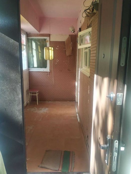 Ц-5 Продается 3х комнатная 3 этаж Metro Minor Алайский Киет Без ремонт