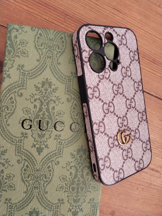Чехол GUCCI Iphone 15pro, состояние отличное.