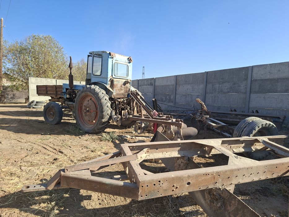 Т28 комплект сотилади, акамлятор стартера бор, юриб турган техника