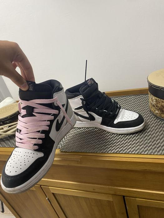 Vand jordan 1 high marimea 38,5 39 24,5 cm , sunati pe nr de telefon
