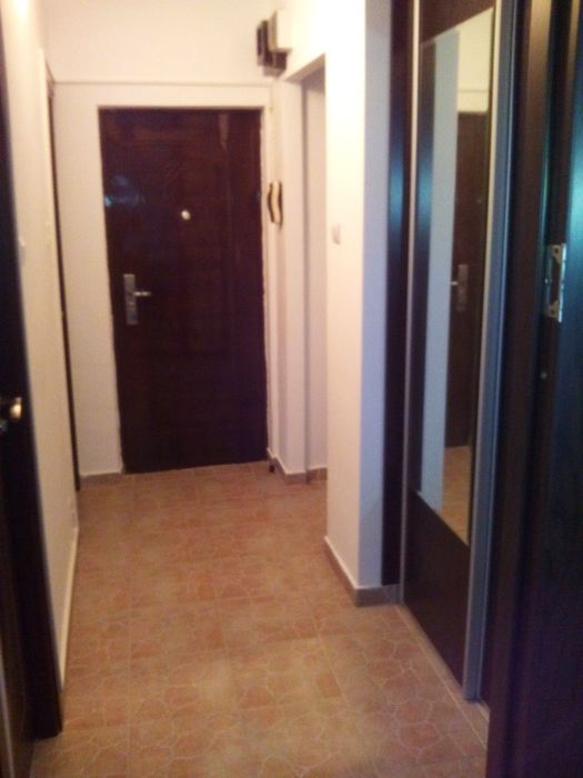 De închiriat garsoniera decomantată Dristor 1