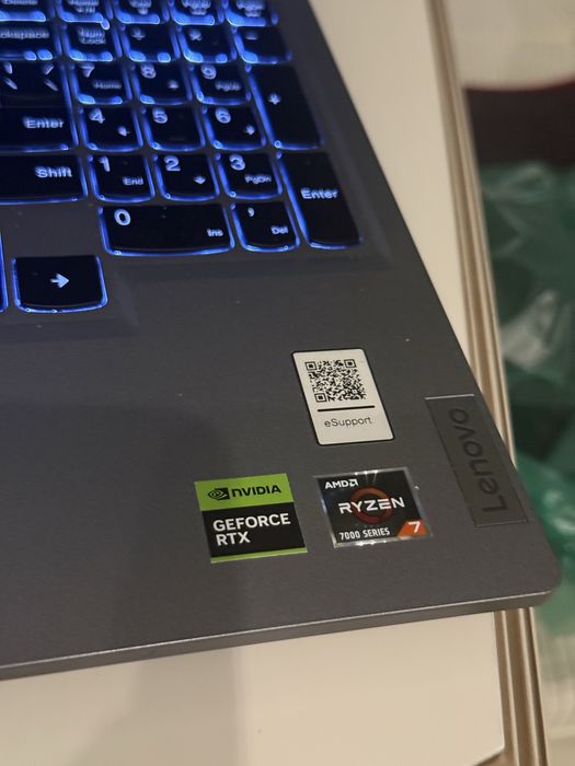 Lenovo LOQ 15ARP9