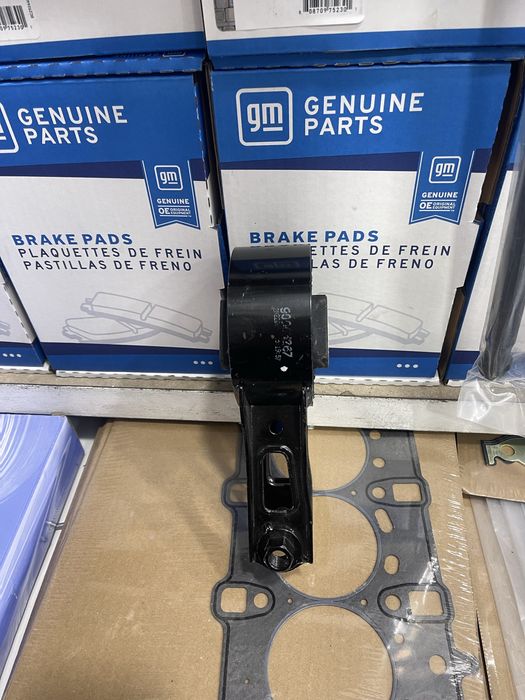 Korobka podushka monza GM