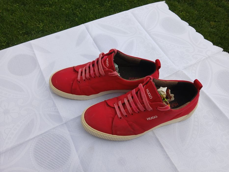 Обувки boss.    .