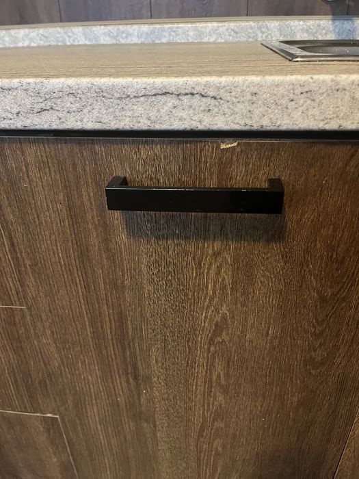 Цяла кухня 260 см с електрически котлони,мивка, смесител и абсорбатор