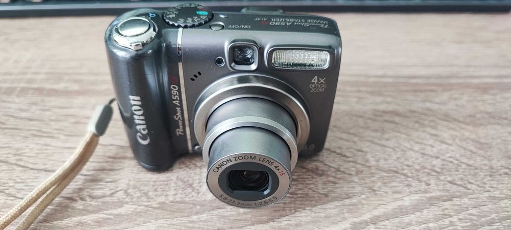 Canon A590is и Canon PowerShot S5is