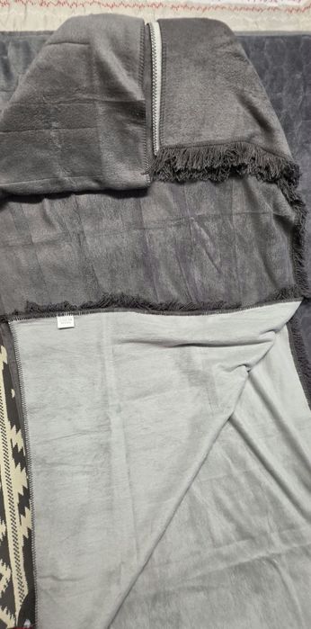 Pătură groasă CASA DE TEXTIL 220×240,nouă