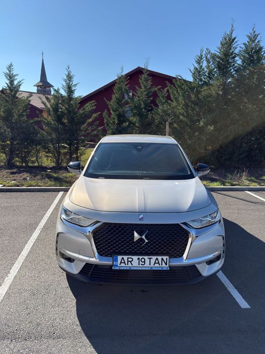 DS 7 Crossback Automobil