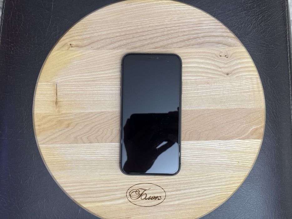 Продам айфон 11 новый