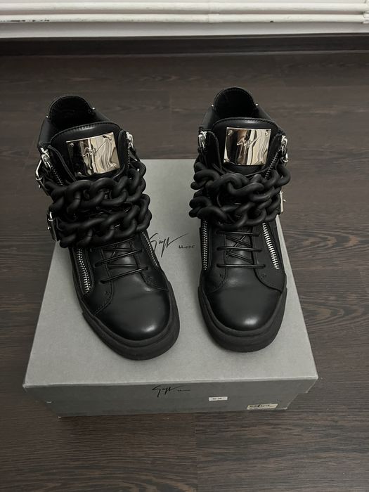 Giuseppe Zanotti 2 CHAINZ 39