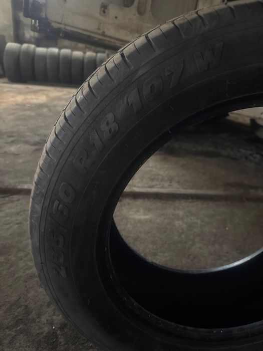 Продается резина 235/60. R18