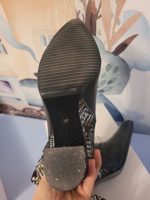 Ghete data piele The5thelement, marimea 37