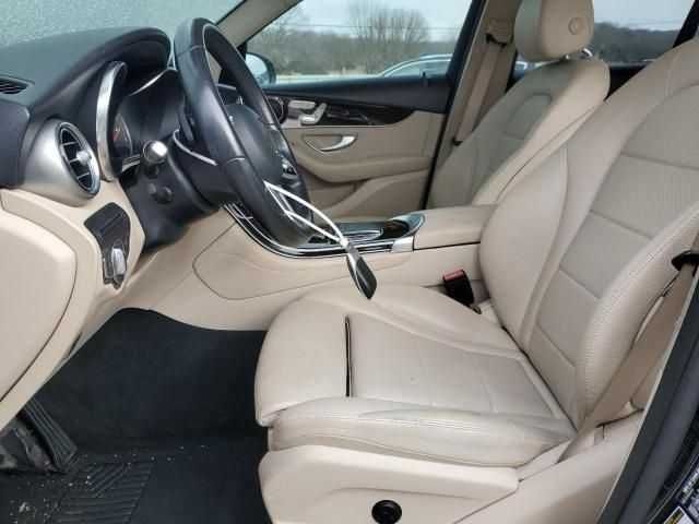 Mercedes GLC 300 4Matic  fara motor