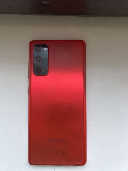 Samsung 20fe Б/у