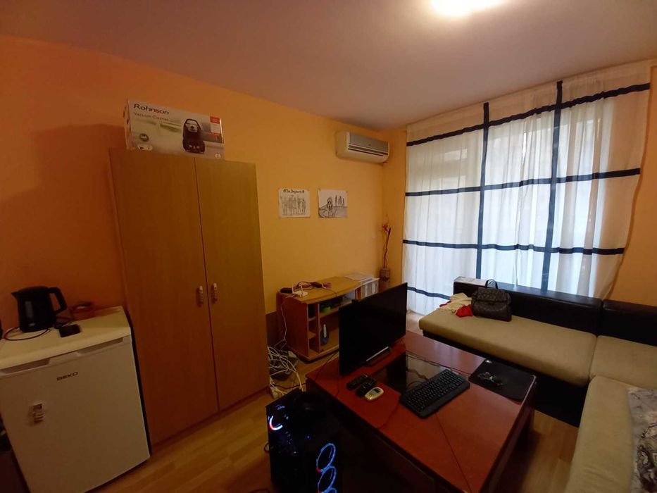 Дава се под наем Едностаен апартамент в София, Младост 4 - 31 кв.м за 249.9 € - Снимка #1