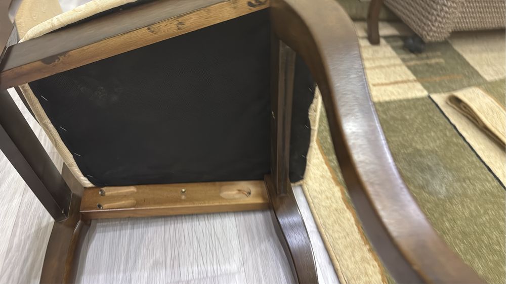 Продам стулья ….