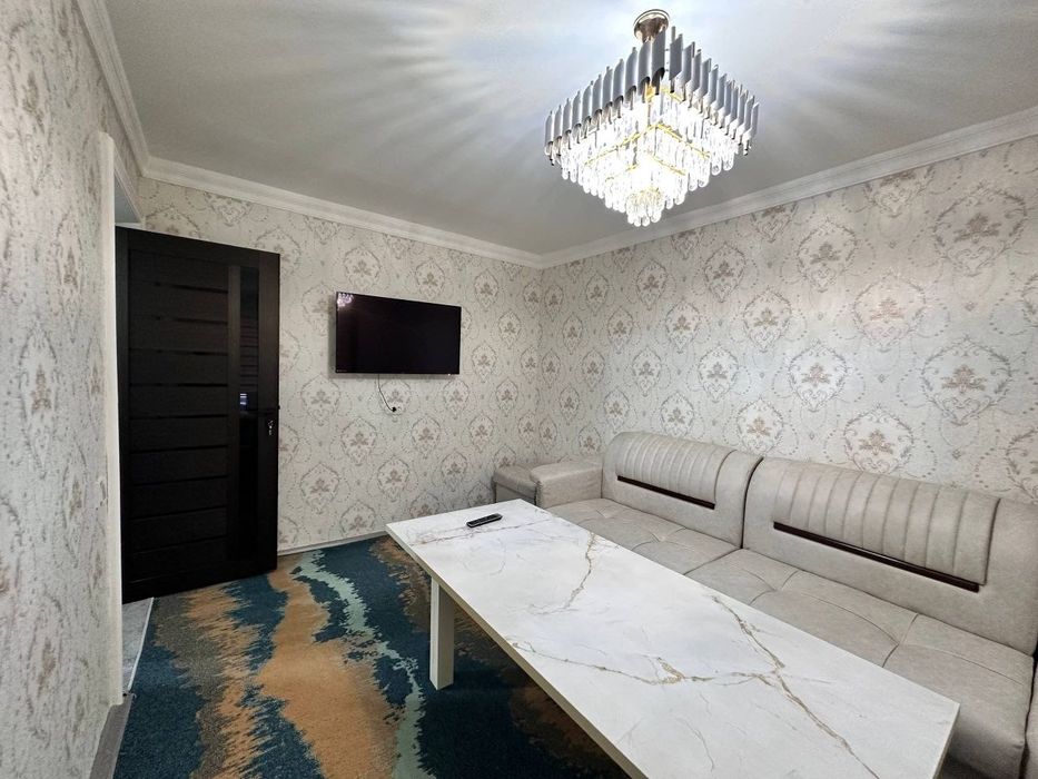 Srochniga pavarot hududidan zolotoy etajdan arzon kvartiramiz sotuvda