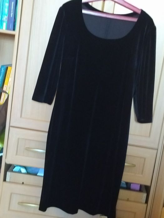 Продам Женский пуховик