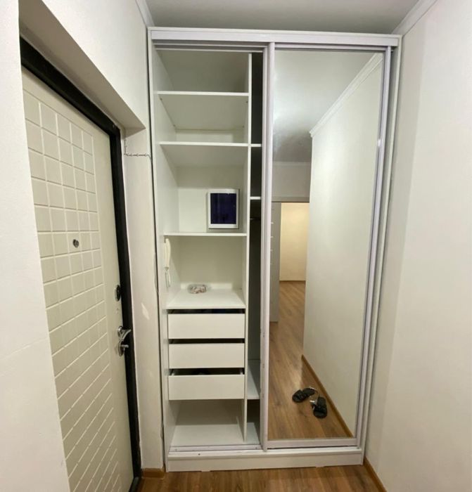 Продам шкаф купе