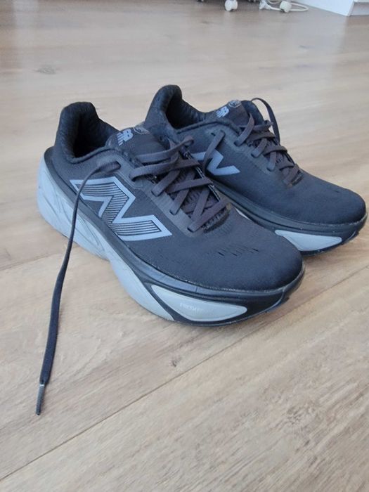 New Balance маратонки