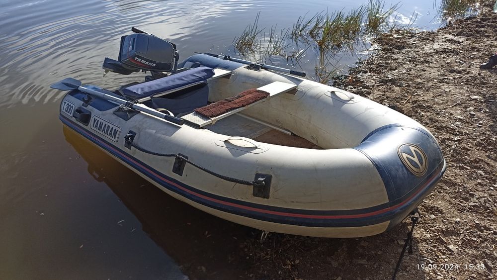 Продам лодку с мотором