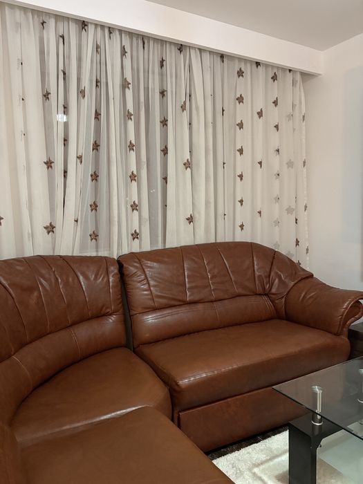 Coltar din piele maro extensibil