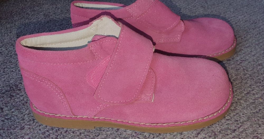 Ghetute copii, marimea 33, noi, nepurtate, piele intoarsa roz lila
