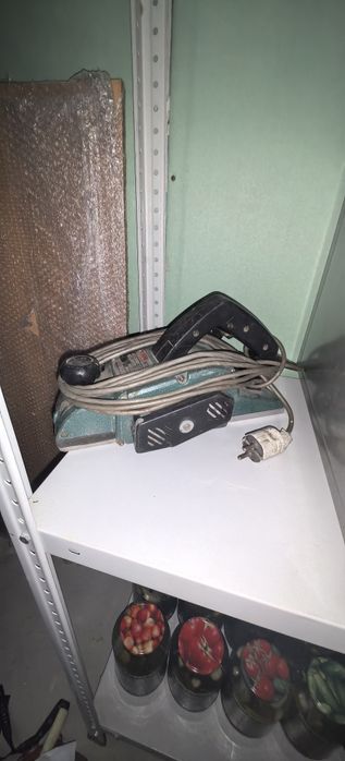 Продам рубанок Makita